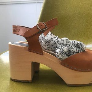 Swedish Hasbeens Krillian Clogs Sz 38